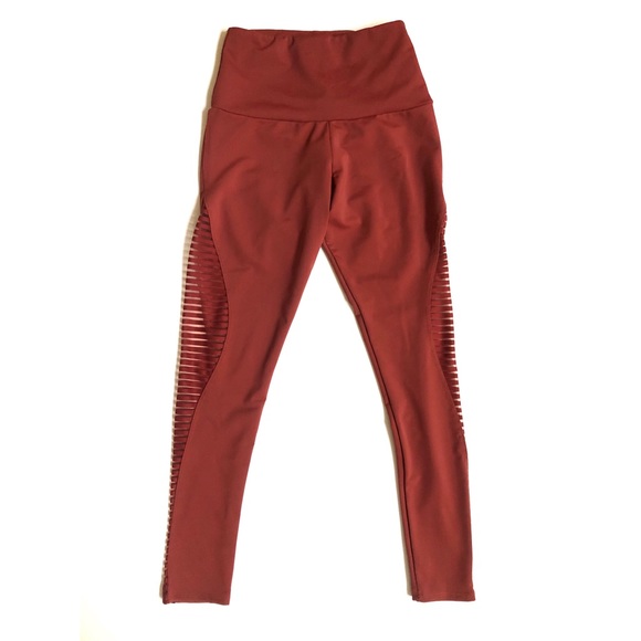 Onzie leggings with mesh inset - Picture 2 of 8